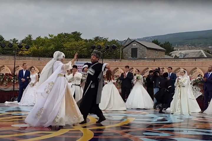 Свадьба в грузии традиции которые хранит народ этой страны множество веков передавая новым поколениям.