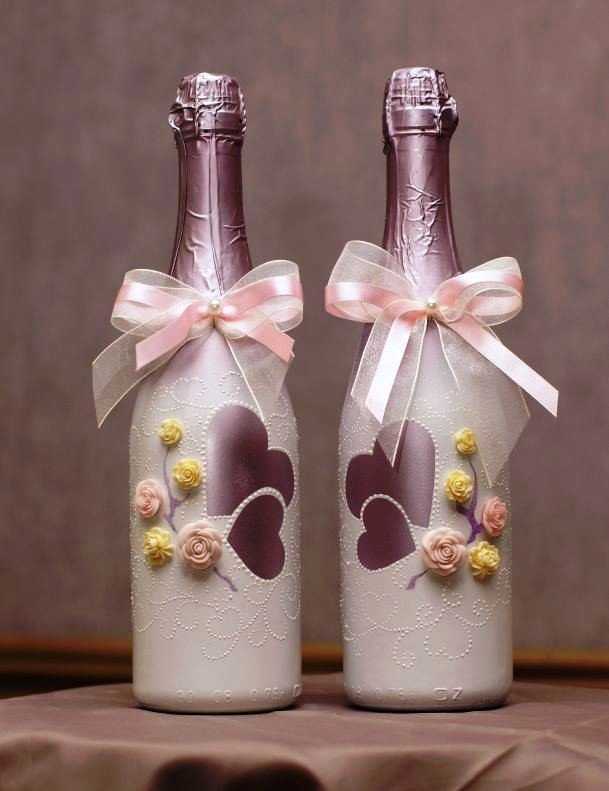 Декупаж бутылок на свадьбу: как покрасить и оформить свадебное шампанское своими руками