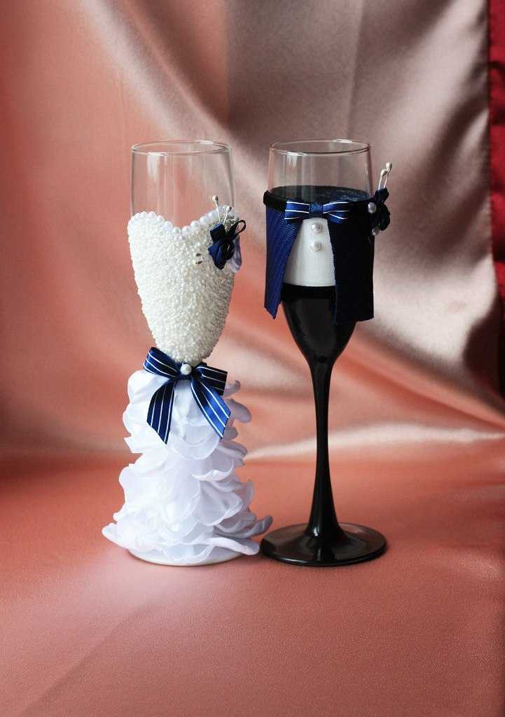 Оформление свадебных бокалов