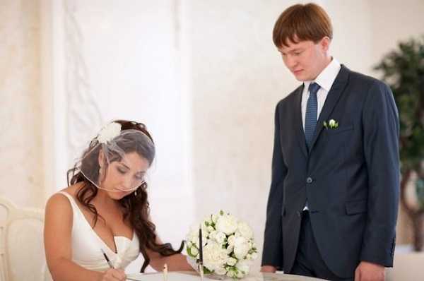 Свидетельница на свадьбе: обязанности и приметы, платья и прически с фото
