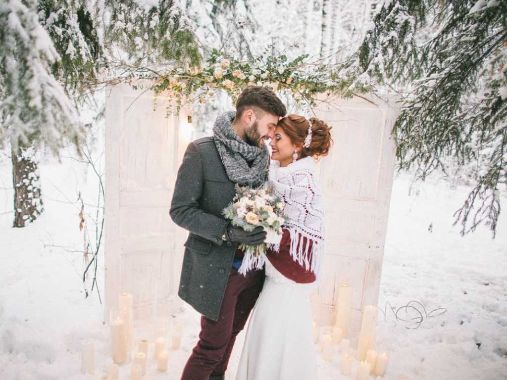 Зимняя свадебная фотосессия – интересные идеи на природе и в студии