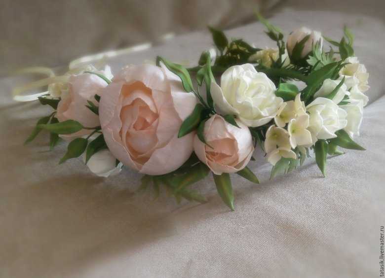 Бело-зеленый букет для невесты: выбираем свадебные цветы в бело-зеленых тонах