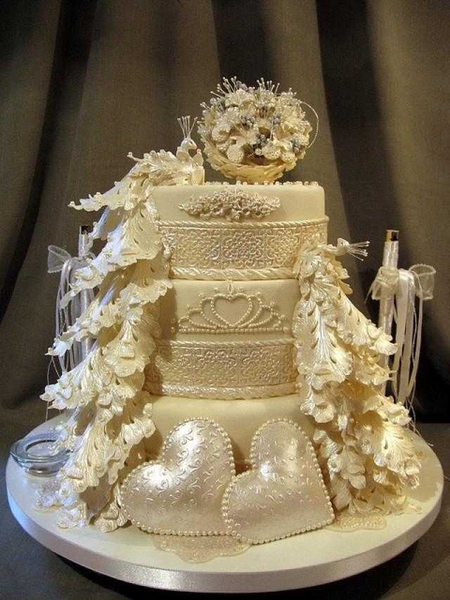 Голый свадебный торт: идеи оформления с фото