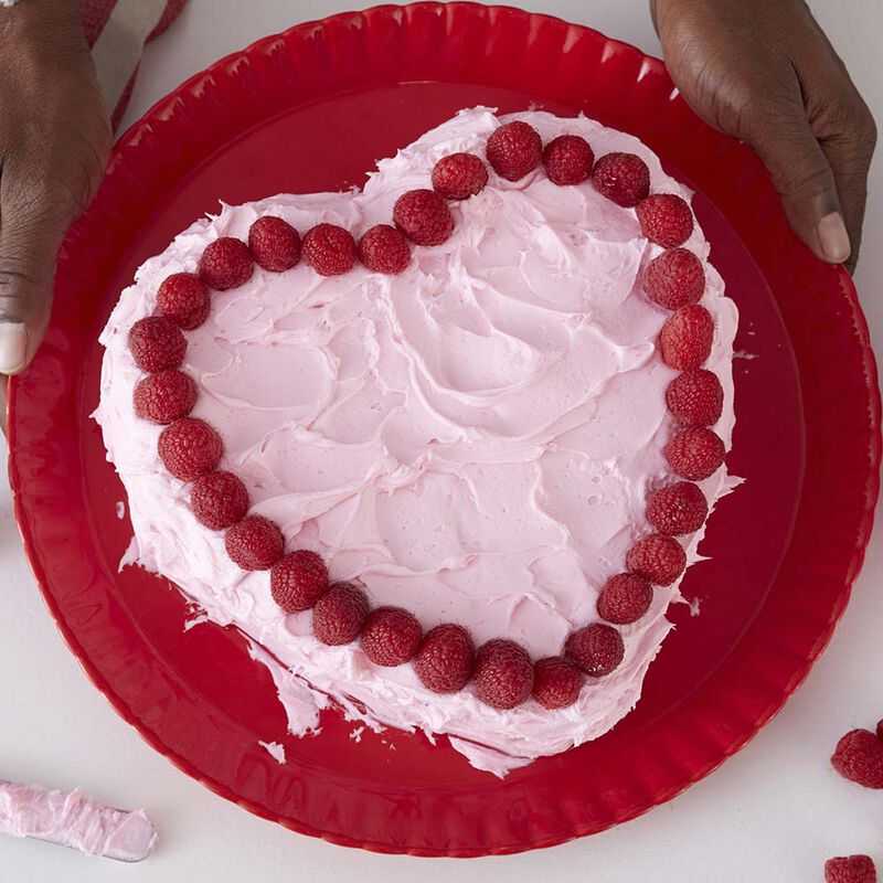 Два варианта торта «сердца» – из крема и из мастики - лучшие рецепты тортов от tortydoma.ru