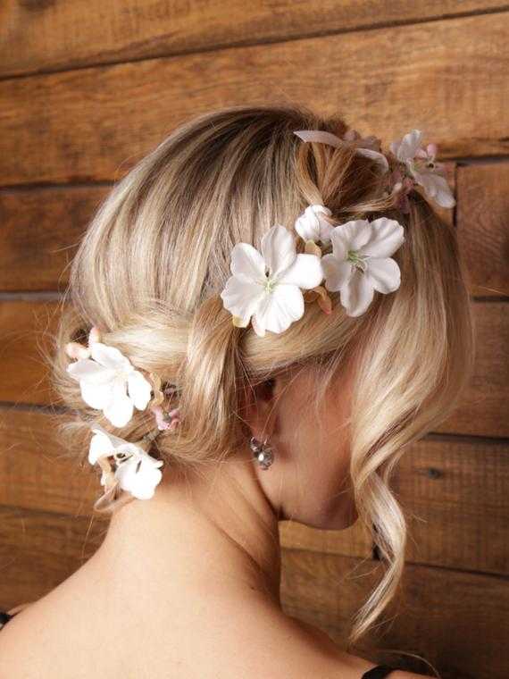 Свадебные украшения для волос – самые красивые аксессуары для невесты