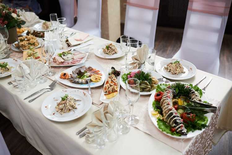 Как составить меню на свадьбу и что приготовить для свадебного стола?