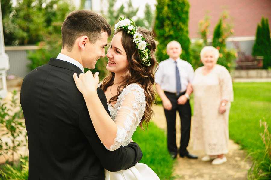 ᐉ как креативно поздравить молодоженов на свадьбе сестры. интересные поздравления с днем свадьбы - svadba-dv.ru