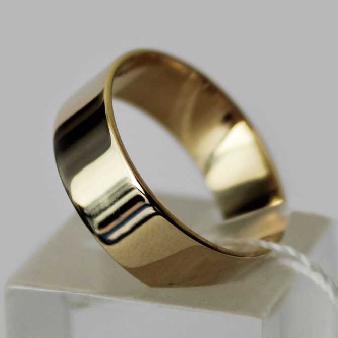 Как выбрать красивые и необычные обручальные кольца для жениха и невесты в 2021 году?