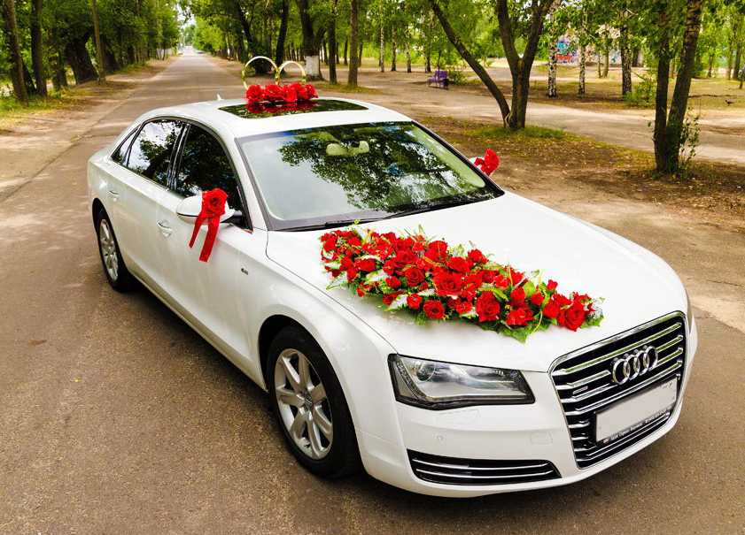 Лучшие варианты украшения машины на свадьбу своими руками — выбирайте!