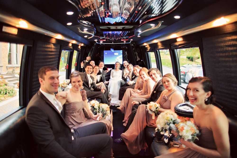 Заказ и аренда автобуса на свадьбу