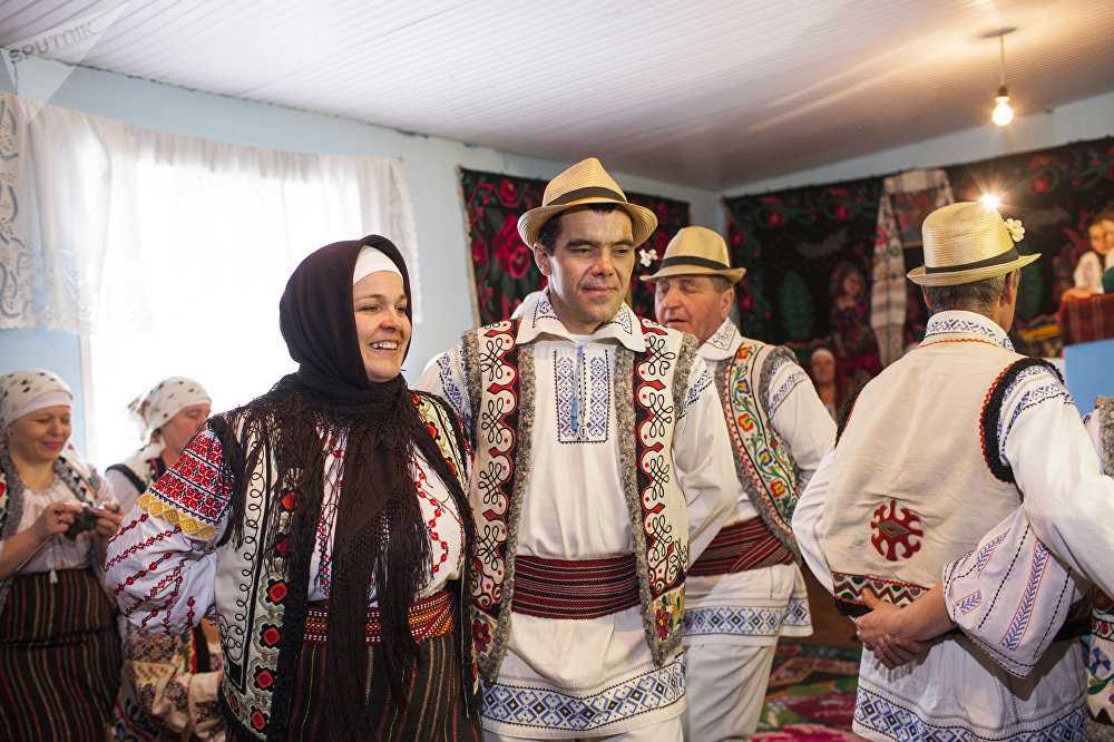 Популярные молдавские песни на свадьбе и особенность проведения праздника