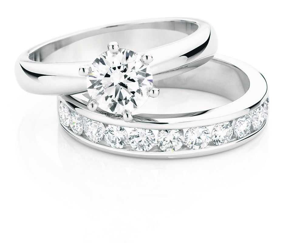 «блестящая» помолвка: выбираем помолвочное кольцо с бриллиантом