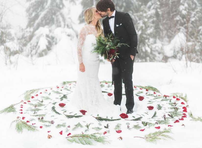 Свадьба зимой (78 фото): идеи для организации торжества, плюсы и минусы проведения зимнего мероприятия, образ невесты на свадебных фотографиях