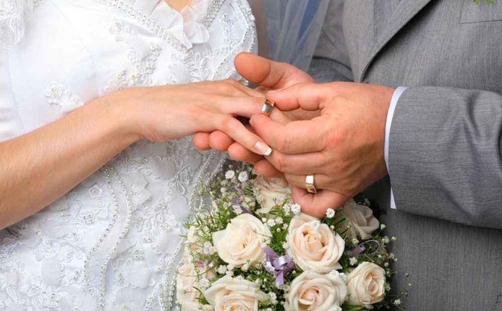 Что такое выездная организация брака, плюсы и минусы