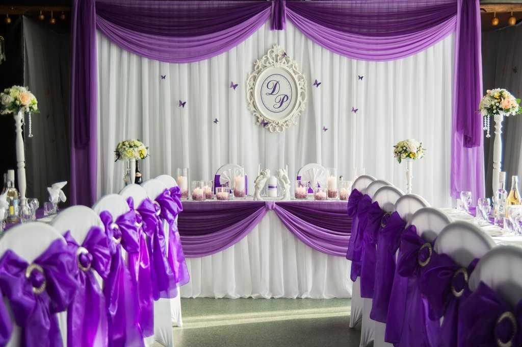 Сиреневая свадьба (55 фото): оформление торжества в бело-сиреневых тонах, особенности дресс-кода для гостей