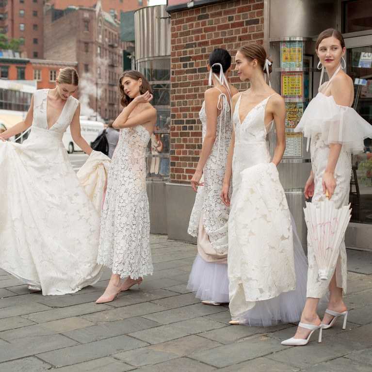 Свадебные платья 2021: модные тенденции сезона ( 75 фото+видео)