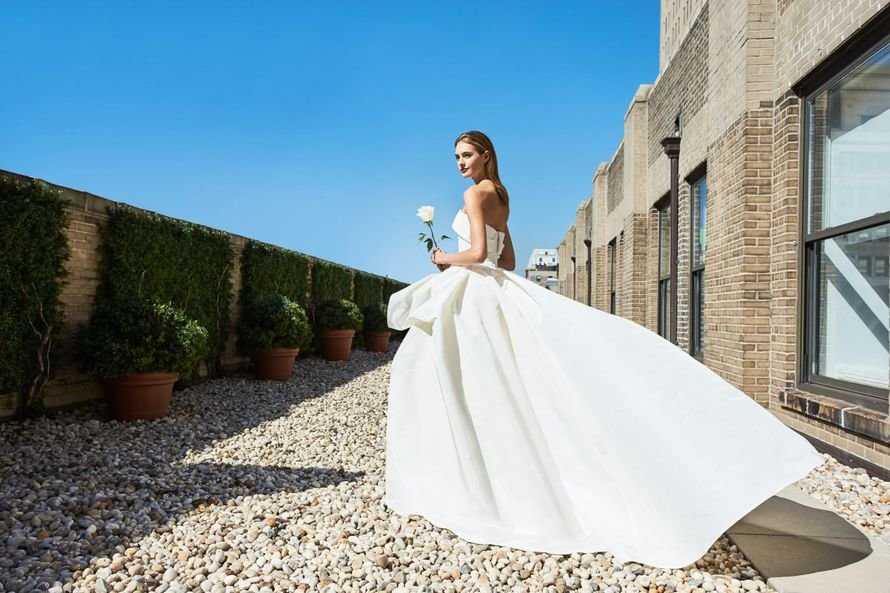 Эксклюзивные свадебные платья: коллекции, бренды и фото