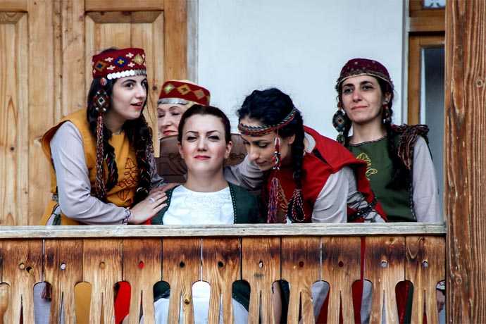 Как проходит свадьба у армян: традиции и обычаи