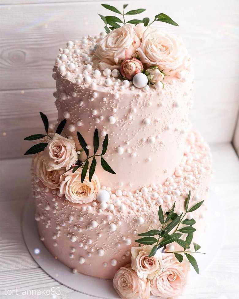 Свадебный торт (35 фото): самые красивые десерты с небольшими надписями и вкусной начинкой