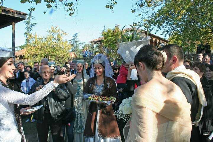 Традиции балкарцев – семейные запреты и чаша жениха
