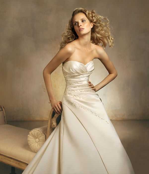 Свадебное платье айвори: оттенки, фасоны, аксессуары 424 фото