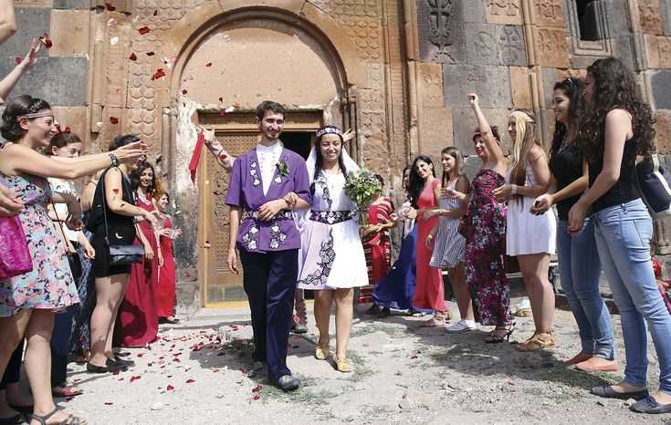 Армянская свадьба (73 фото): обычаи и традиции, красивый танец невесты и свадебные песни. как проходит торжество? почему нельзя кричать «горько»?