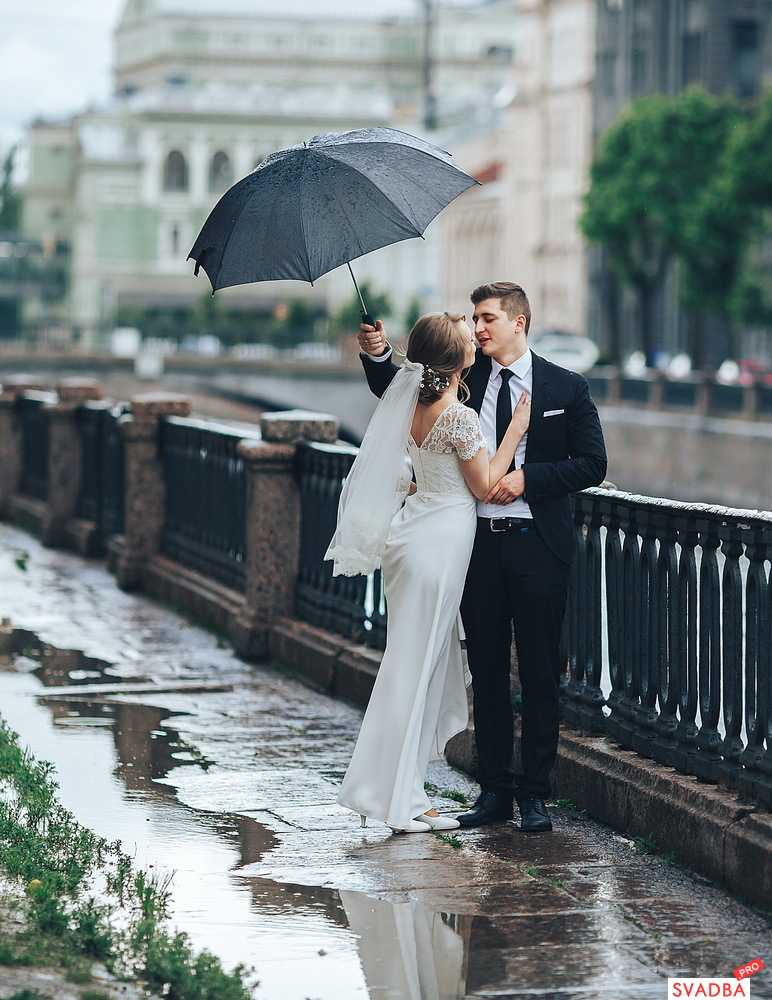 Свадьба в дождь: спасаем торжество по науке!