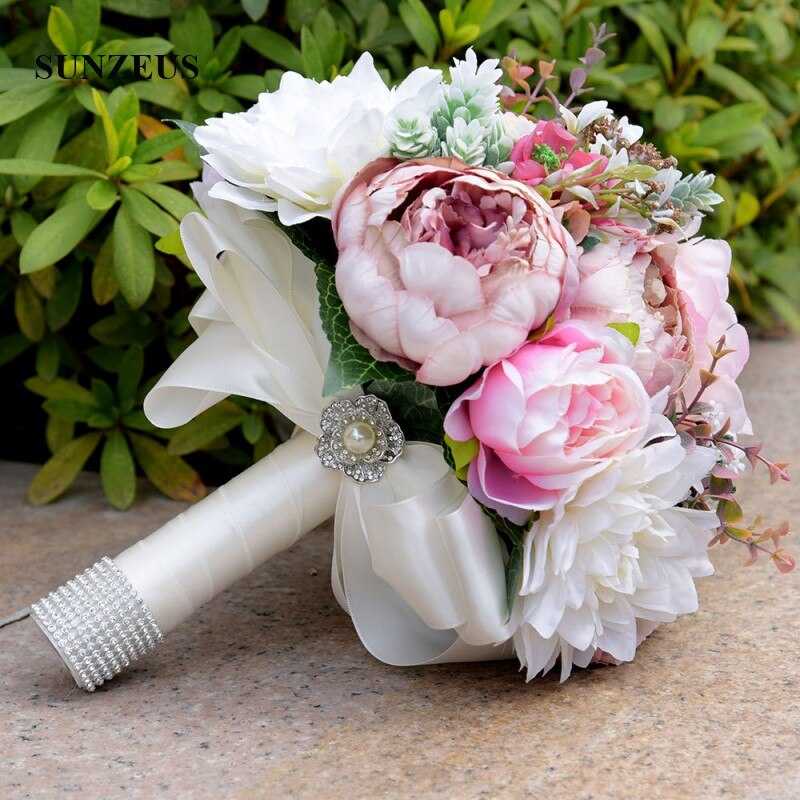 Свадебный букет невесты 2021: идеи из пионов, роз, калл и других цветов + фото с идеями