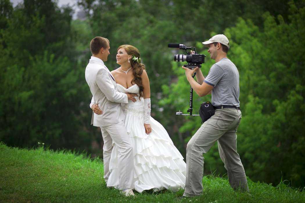 Лучшие позы для свадебной фотосессии на все времена года (фото)