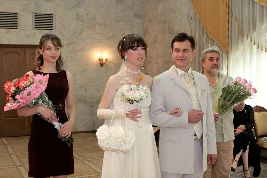 Обязанности свидетельницы на свадьбе (63 фото): что должна делать свидетельница невесты? должна ли она быть незамужней и какой наряд ей выбрать?